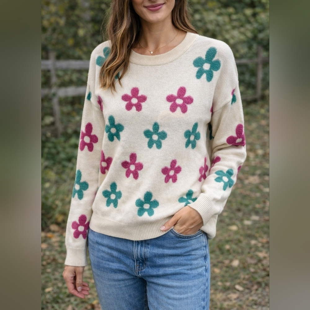 Staccato Floral Sweater Size M Cream Knit Pink Green Flower Pattern  Pullover